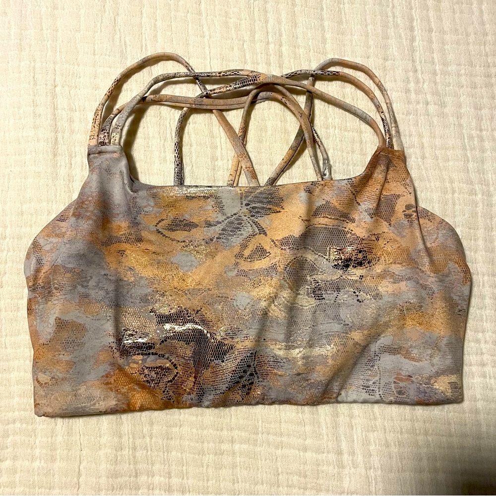 Athleta Fully Focused Sports Bra - Picture 1 of 4